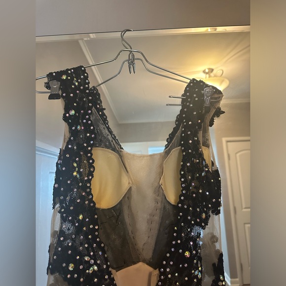 Nude and black gown mesh low cut front prom dress - Picture 11 of 15